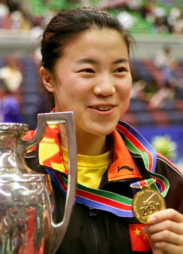 王楠患癌后丈夫的做法令网友泪目,王楠患癌12年