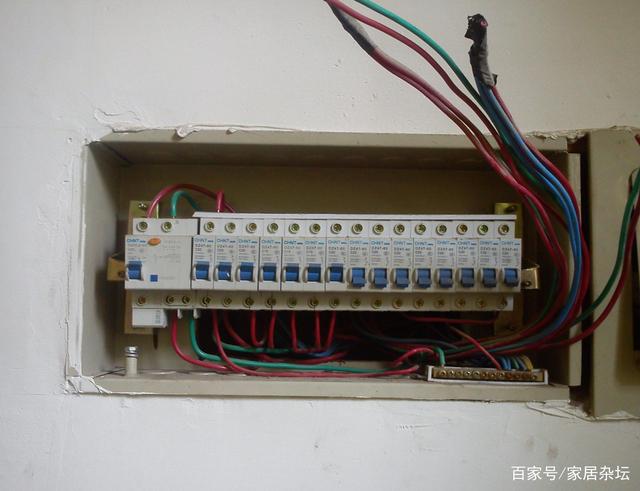 家用空开型号正确接线方法,家用空开接法线路图