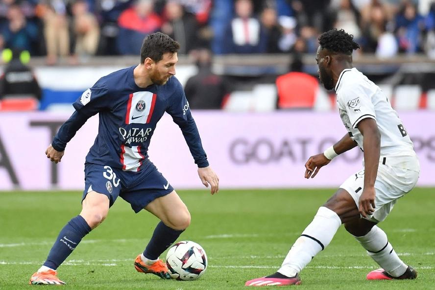 2022世界杯精彩瞬间梅西个人突破,梅西2019欧冠精彩视频