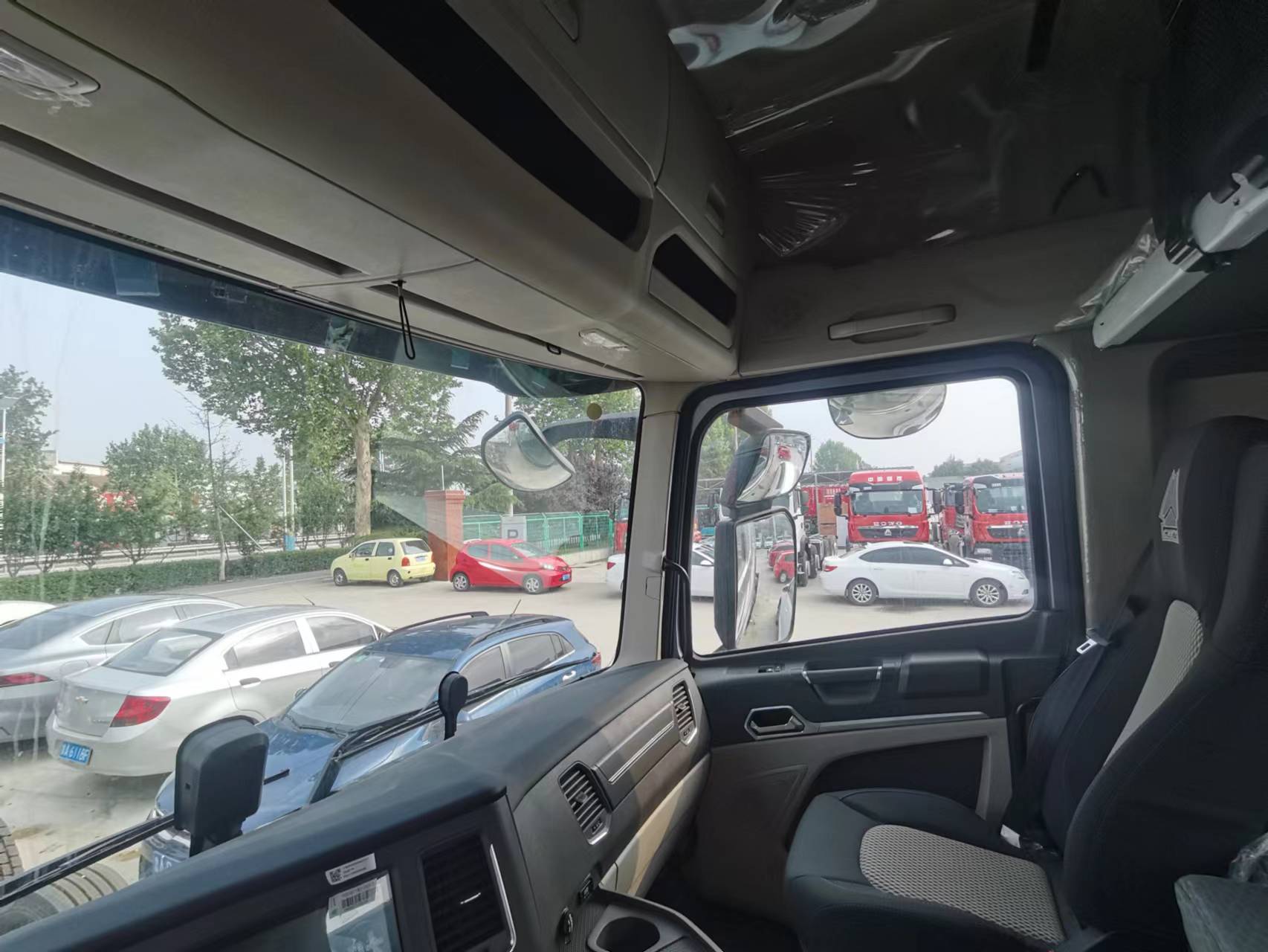 豪沃max创富版燃气车配置,中国重汽豪沃max轻卡