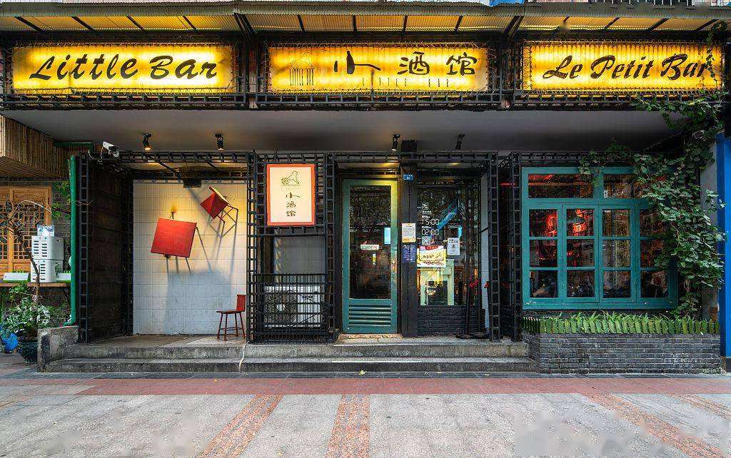 成都东站附近有美食街吗,成都当地人去的美食街