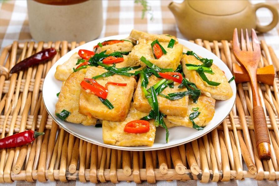 吃什么食物可以代替黄体酮催月经,吃哪些食物可以补充女人的黄体酮