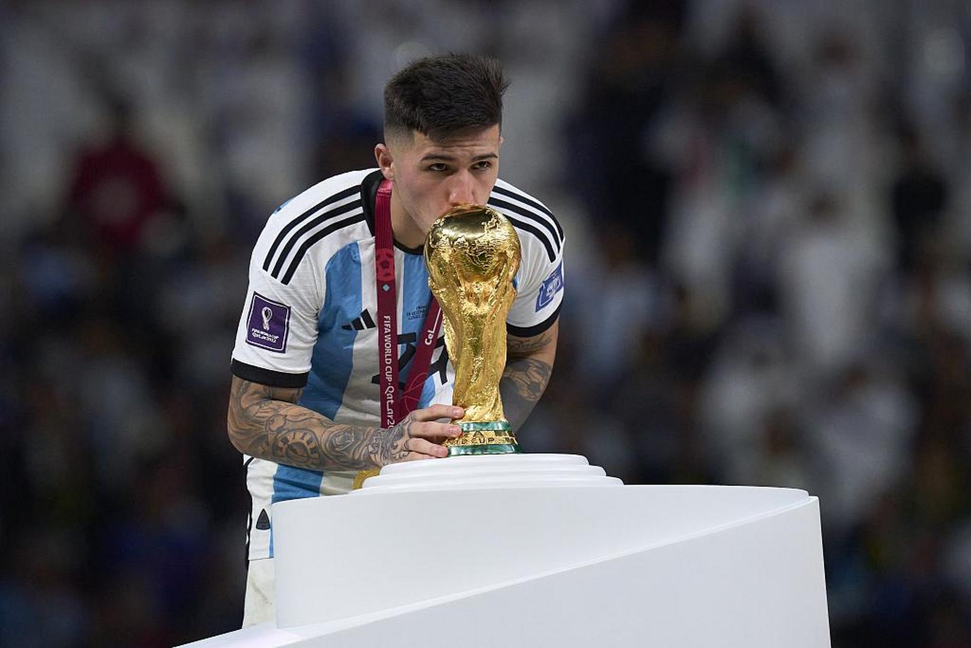 足坛20岁以下后腰,当今足坛十大后腰排名表