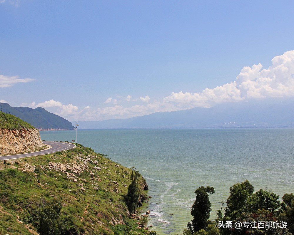 成都泸沽湖邛海旅游攻略,四川泸沽湖万亩草海秋景