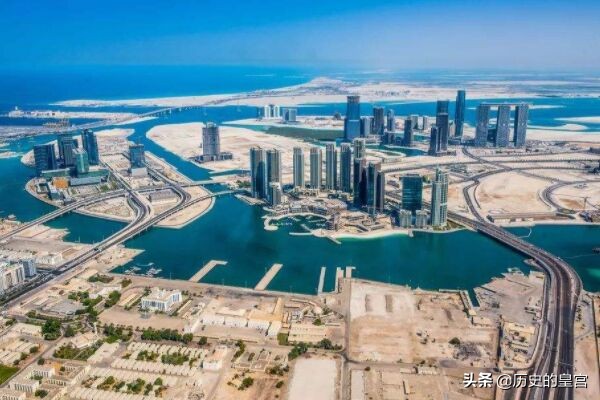 世界上全称带国的国家,两个共用国名的国家