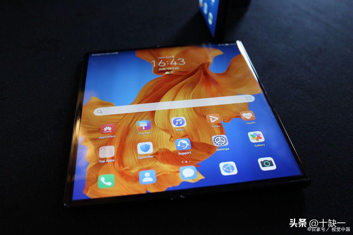 操碎了心，华为李小龙：千万不要在折叠屏幕上再粘贴一层保护膜