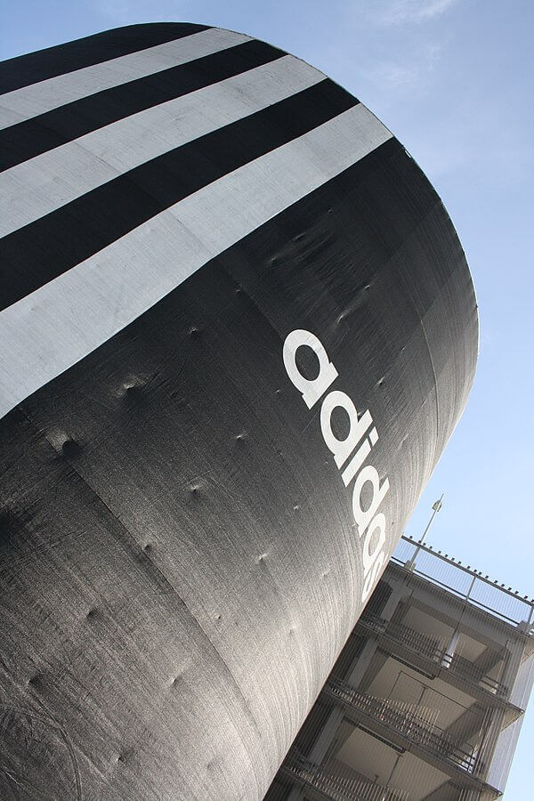 世界十大最受欢迎的女性服装品牌,世界十大服装公司