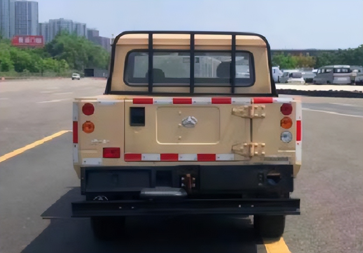 北汽勇士皮卡详细尺寸,北汽勇士柴油2021款加长双排皮卡