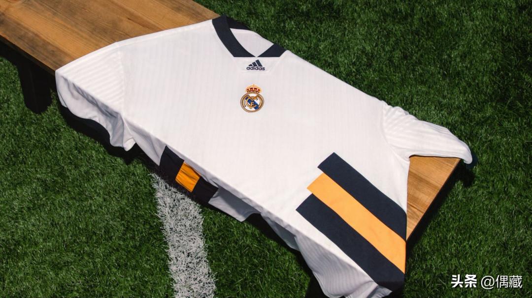 c罗海报最新,thedugout限量签名海报