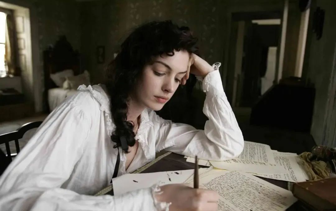 一句话怎么让陌生人对你有好感,如何让陌生人对你感兴趣