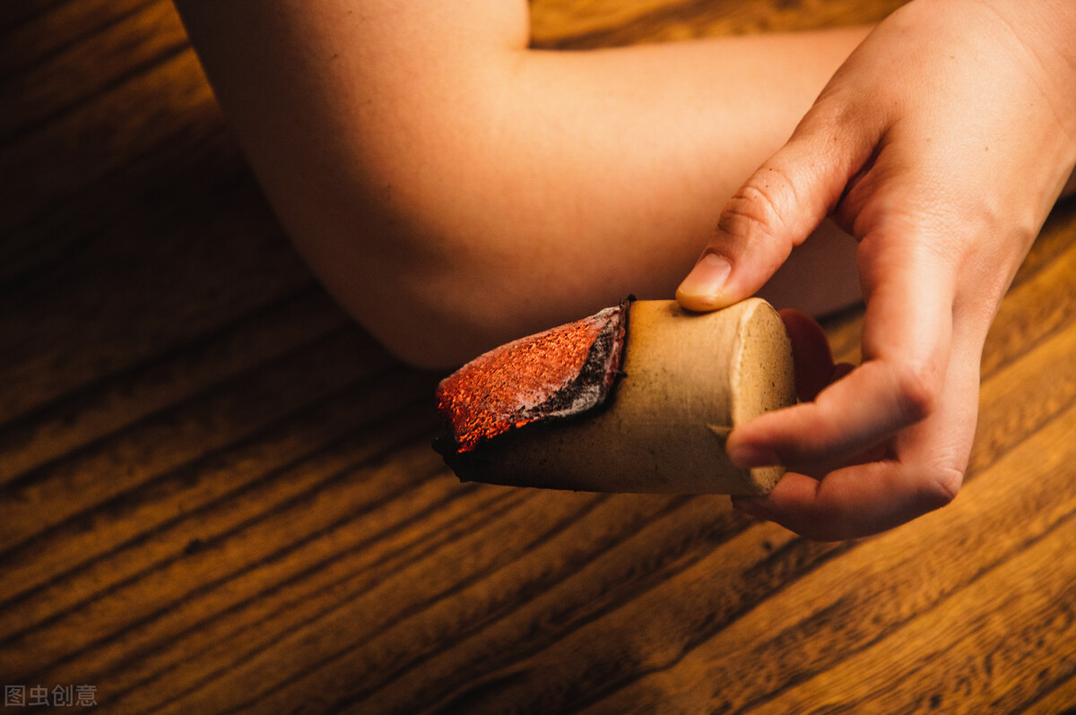 艾草的诗句经典,著名的艾草诗句