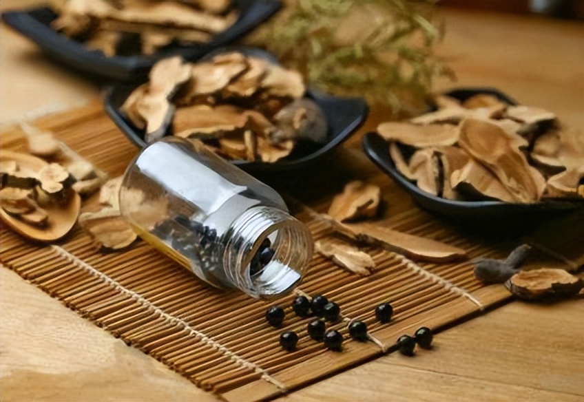 逍遥丸对女人的功效能长期吃不,逍遥丸能疏肝解郁活血化瘀吗