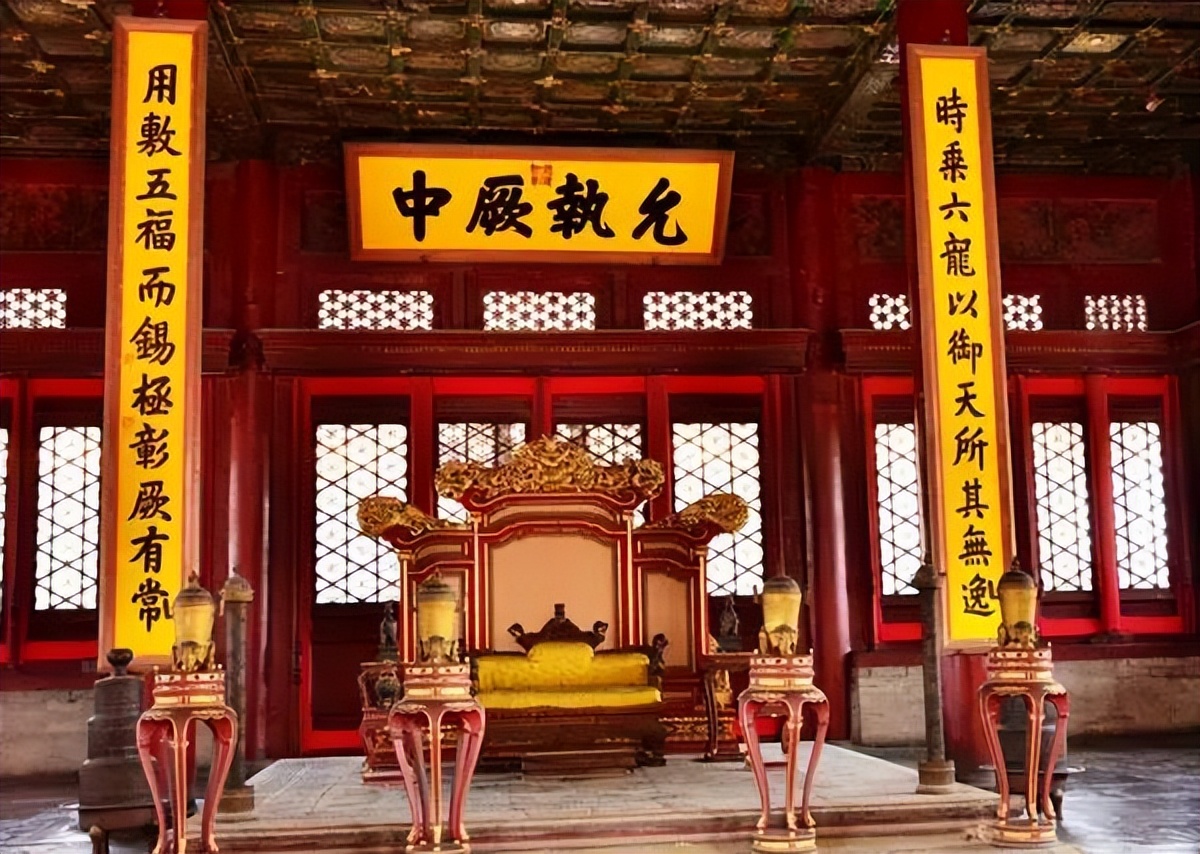 雍正皇帝御批书法欣赏,雍正皇帝御笔字帖