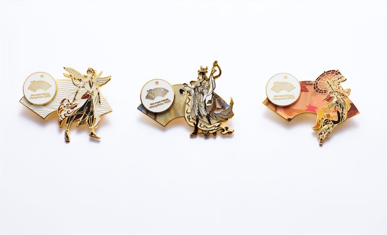 399元LPL队服被抢购！电竞周边产业御风而上