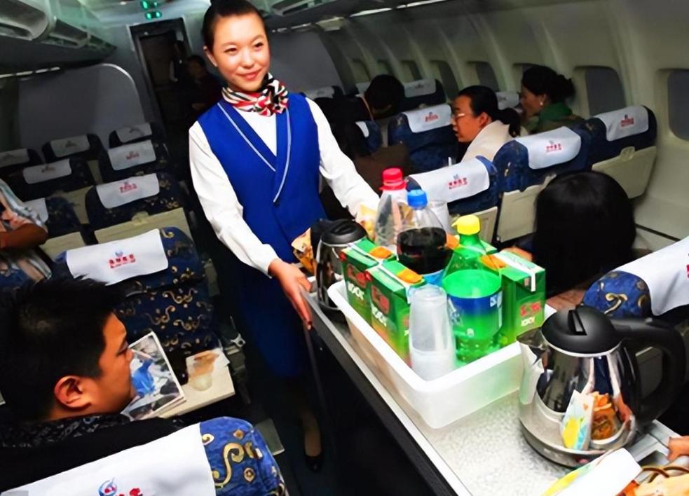 为什么说印度航线是全世界空乘的“噩梦”?空姐说出实情:太脏了