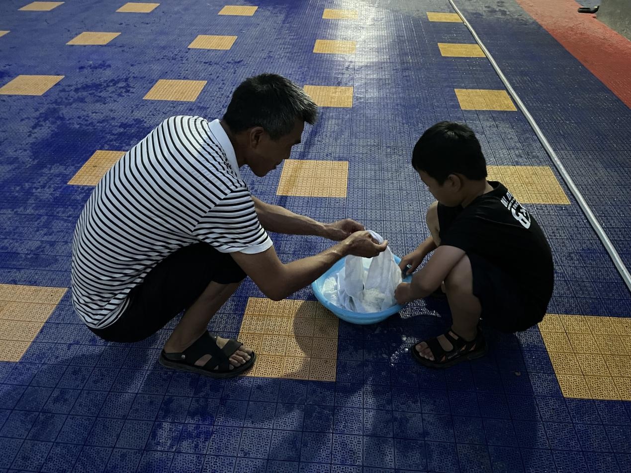 白发校长16字金句,白发校长联系方式