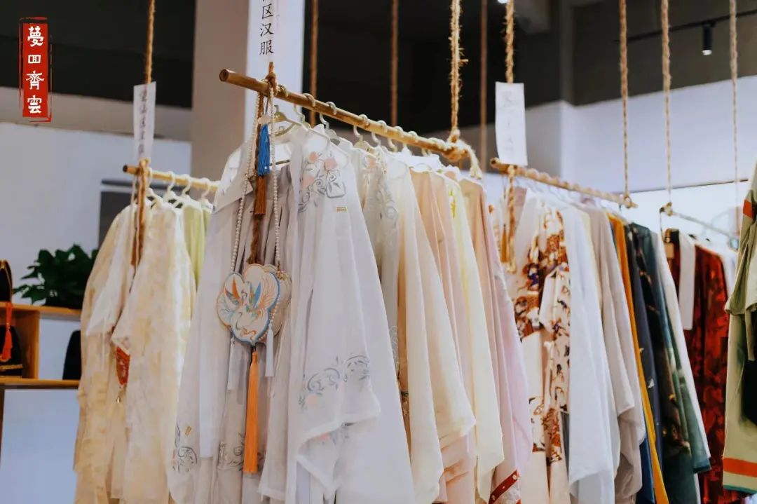 四季黄山旅游线路图最新版,齐云山旅游攻略自助游