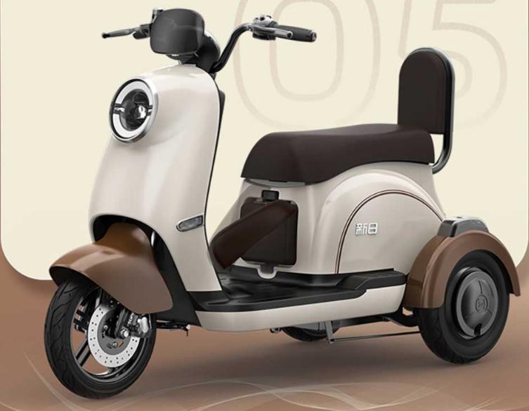 雅迪可上绿牌的电动三轮车,雅迪电动车三轮车是什么样的