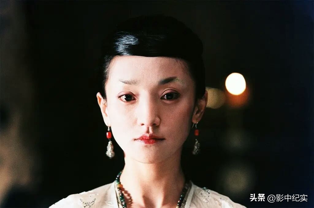 张柏芝周迅对比,周迅和张柏芝混合的长相