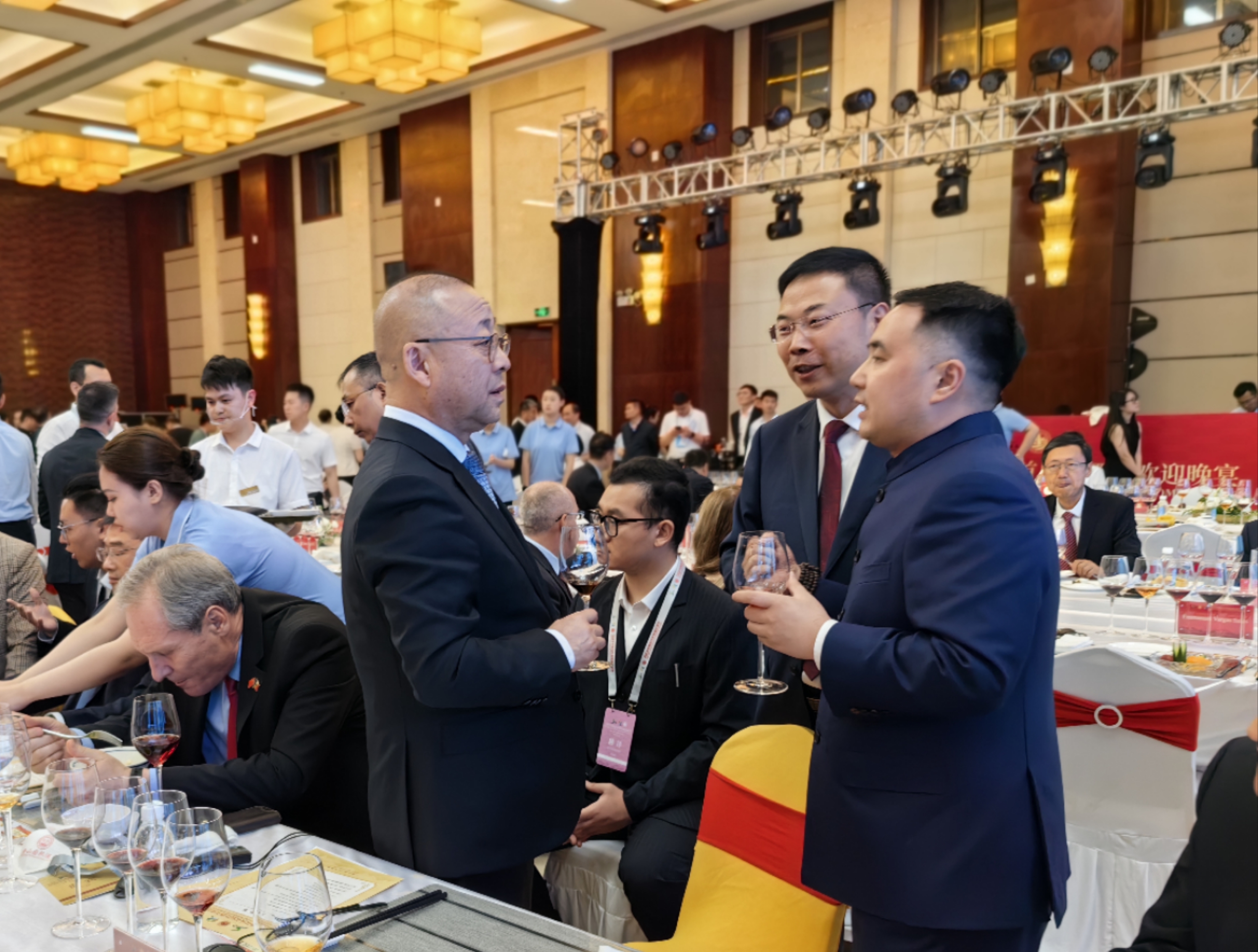 丹凤县第四届红酒文化节,丹凤县2024年红酒节召开时间