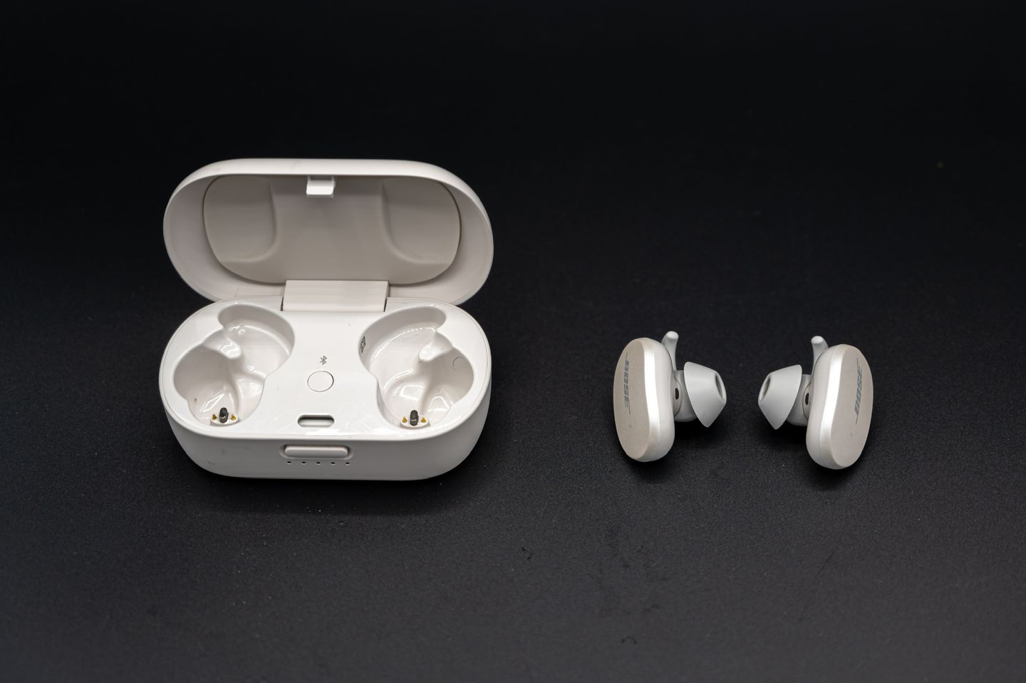 同样的耳机为什么比其他店贵,降噪蓝牙耳机哪一款性价比更高