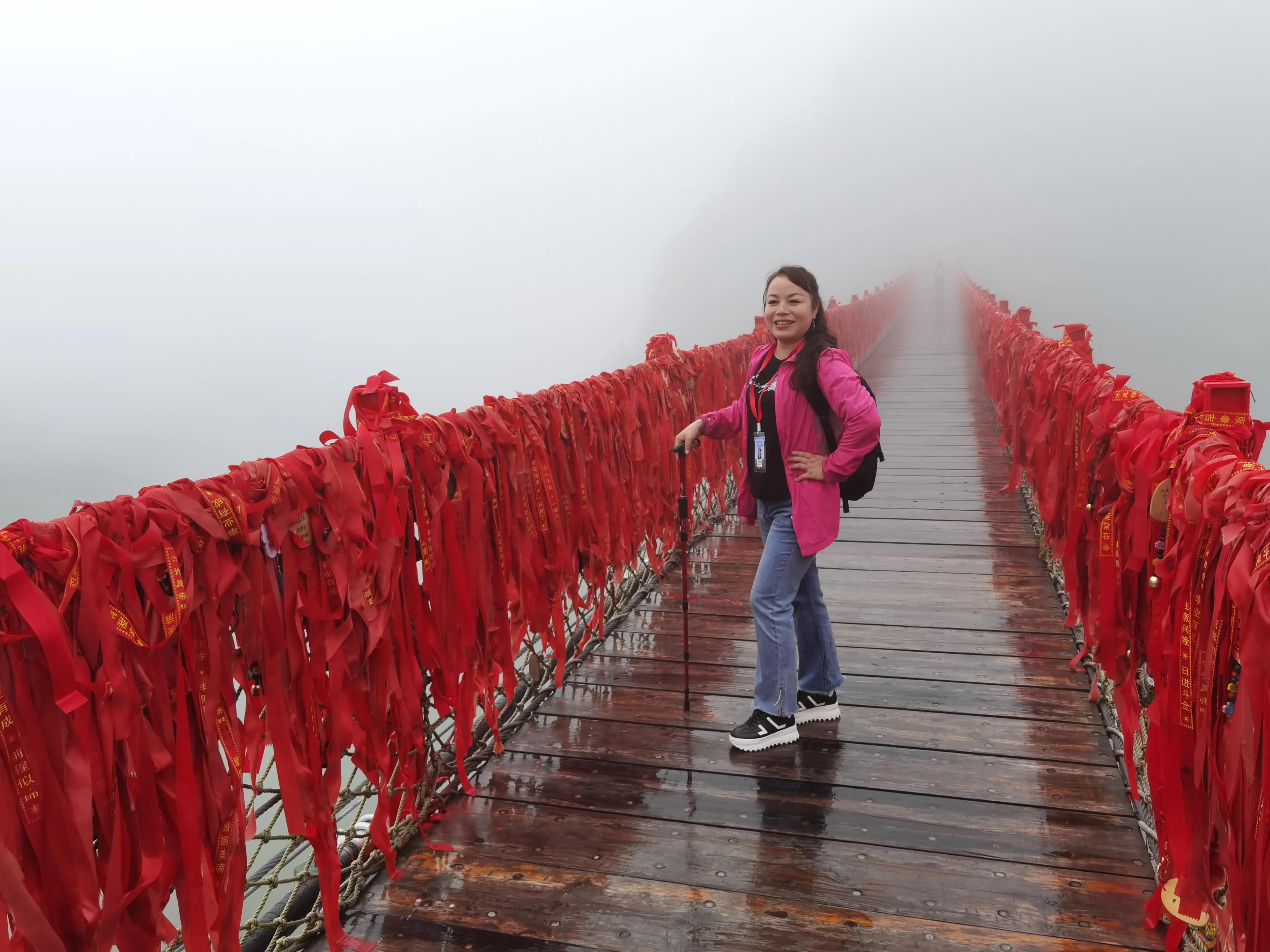 桂林阳朔如意峰一镜到底,阳朔如意峰全景