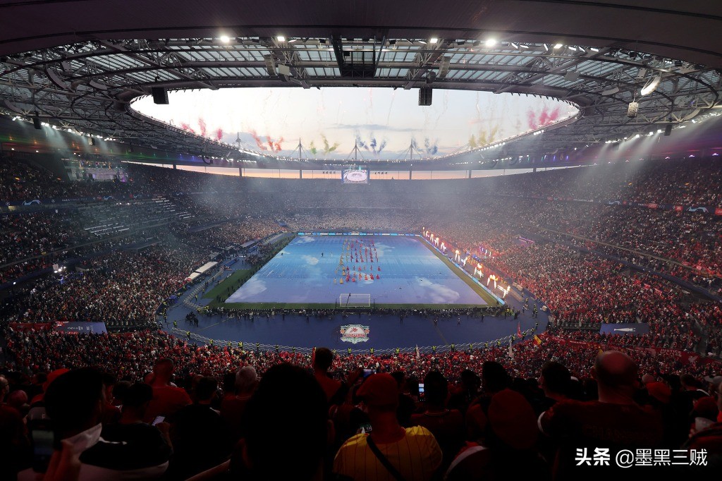 “拉丁歌姬”不满欧冠决赛球迷太吵，秒删贴引战