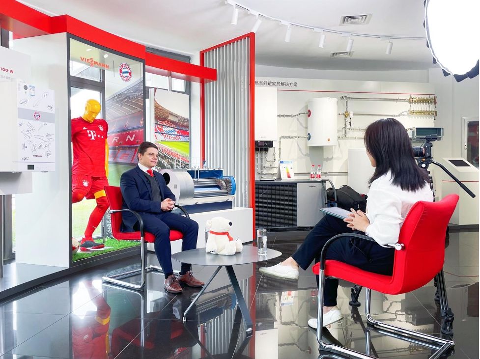 观澜｜安伟杰、比尔曼：菲斯曼的百年驯“火”记