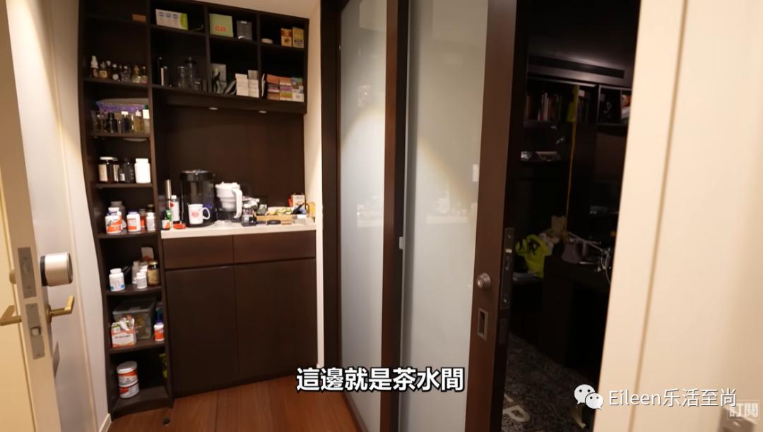 39岁嫁入豪门8亿元豪宅,300亿身家3亿豪宅