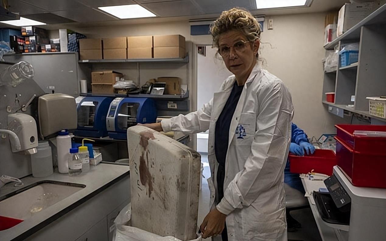 以色列法医鉴定遗体时崩溃,以色列法医崩溃描述被屠杀者死因