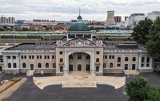 中国唯一一个有东南西北的火车站,中国大陆最南端的火车站