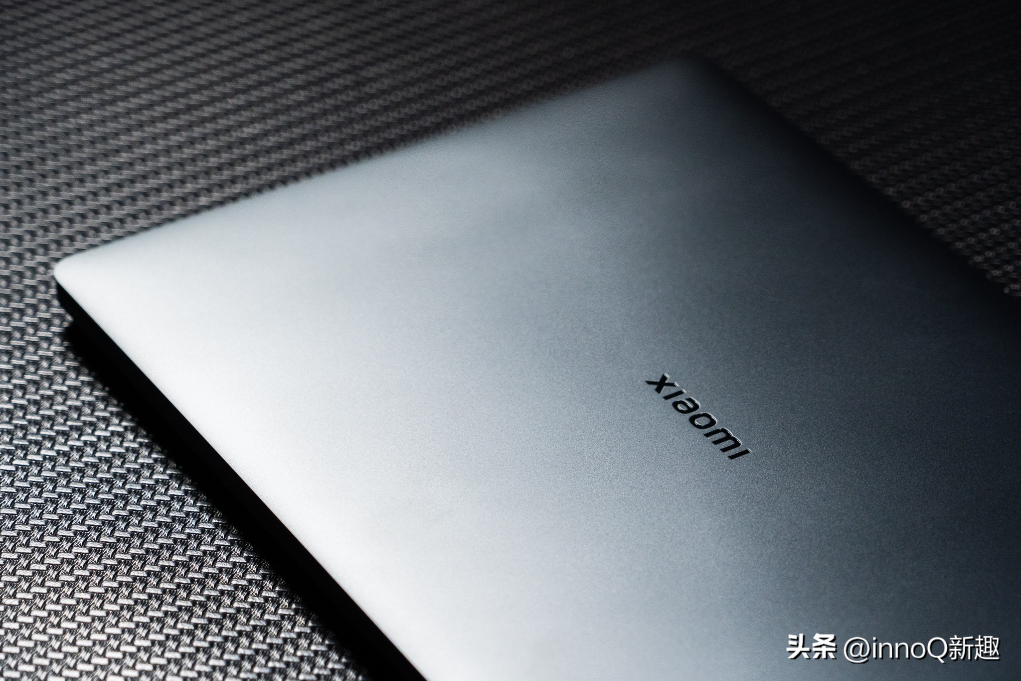 5499！小米全新高端笔记本来了：AMD+OLED小米手机绝配