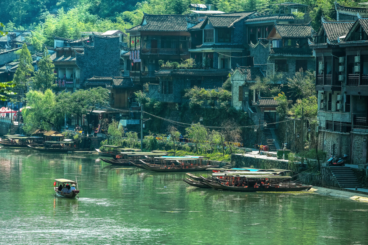 国内最值得自驾的七条绝美路线,此生必去的中国100个攻略