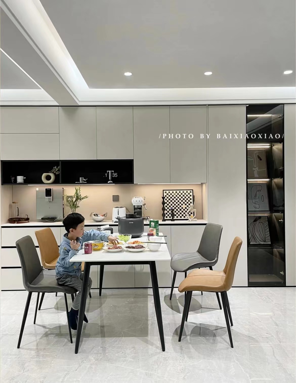 业主装修花了300多万,花30多万装修的房子竟然是隔壁家