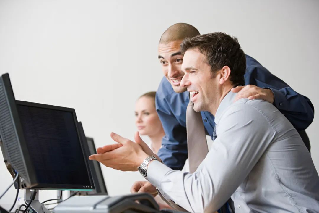 开海鲜店赔钱了,开了个海鲜店赔了八万多