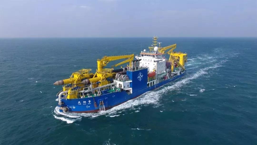 中国挖泥船最早进口哪个国家,大型挖泥船中国作用