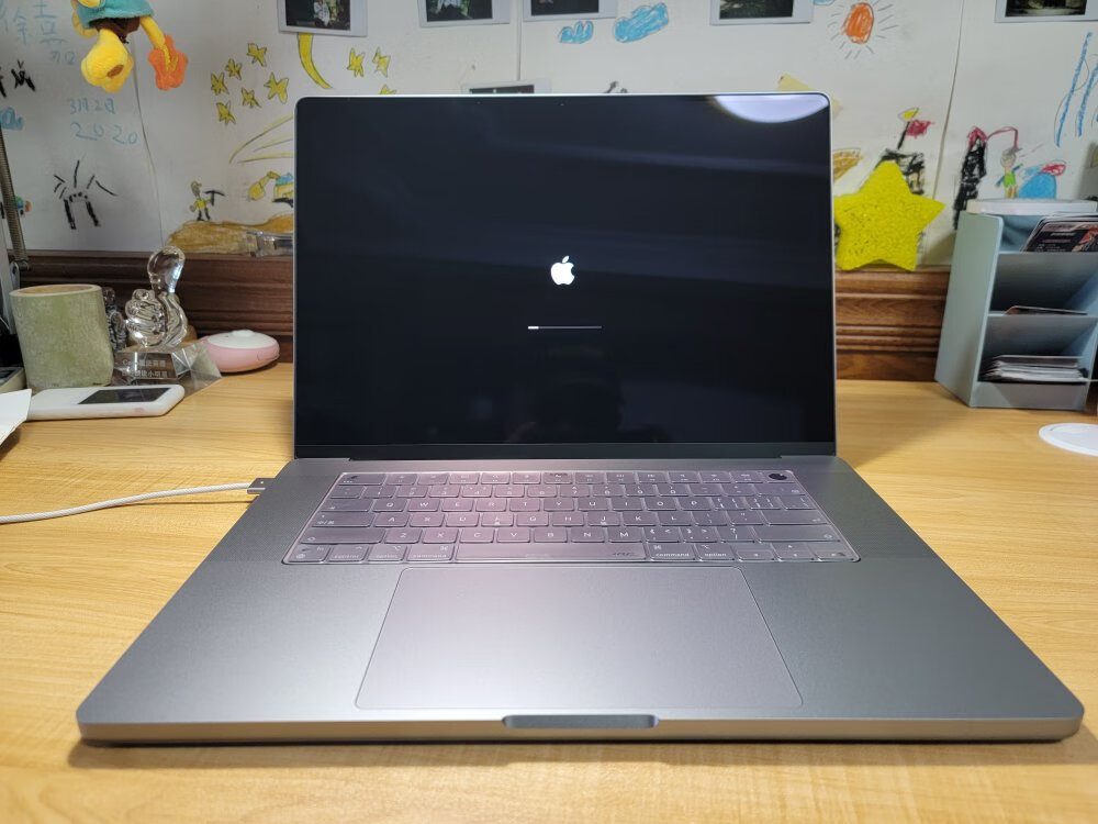 苹果笔记本电脑适合高中生吗,毕业买苹果笔记本合适吗