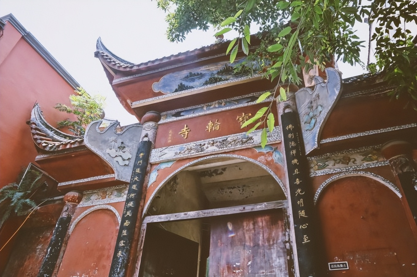 去重庆必看的旅游攻略,山城重庆旅游必去推荐