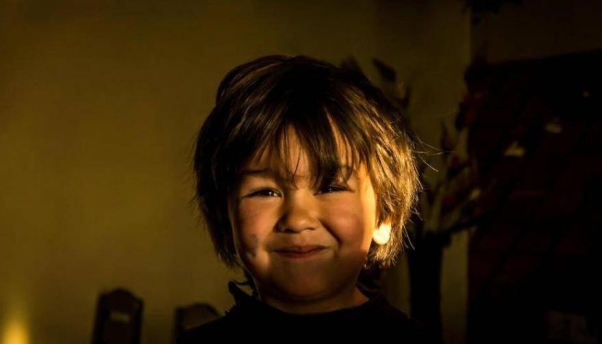 留守儿童被歧视例子,当过留守儿童的人内心都比较自卑