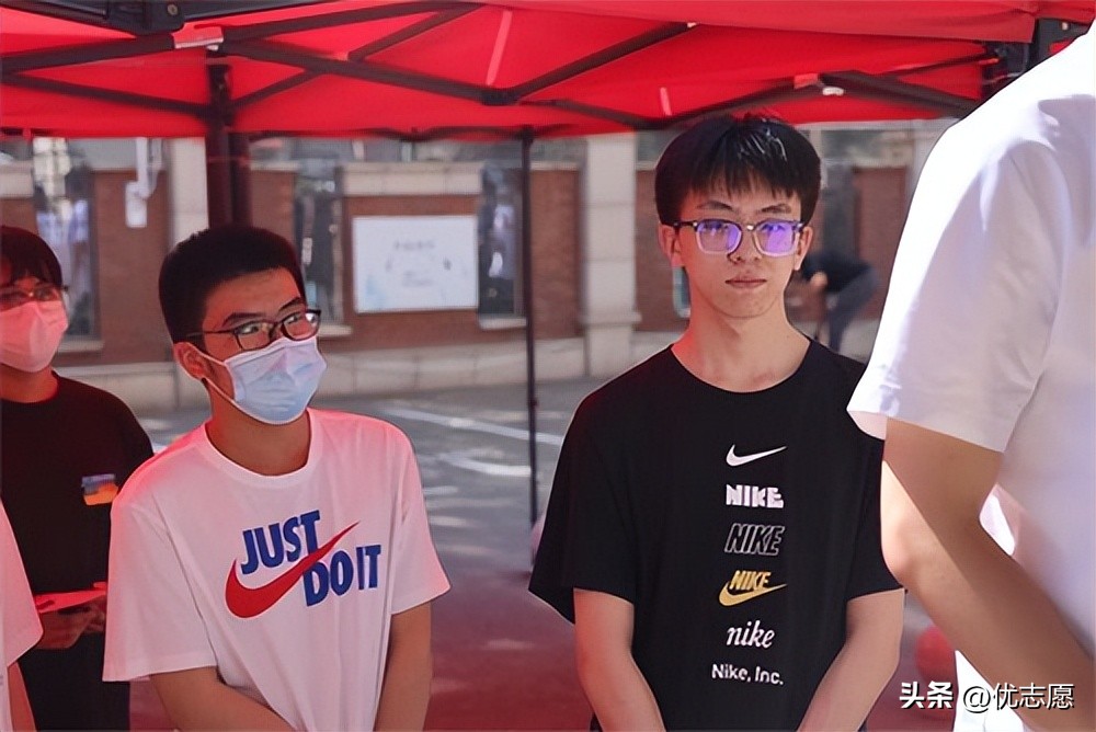 直击高考现场2018,直击高考第一现场助力高考