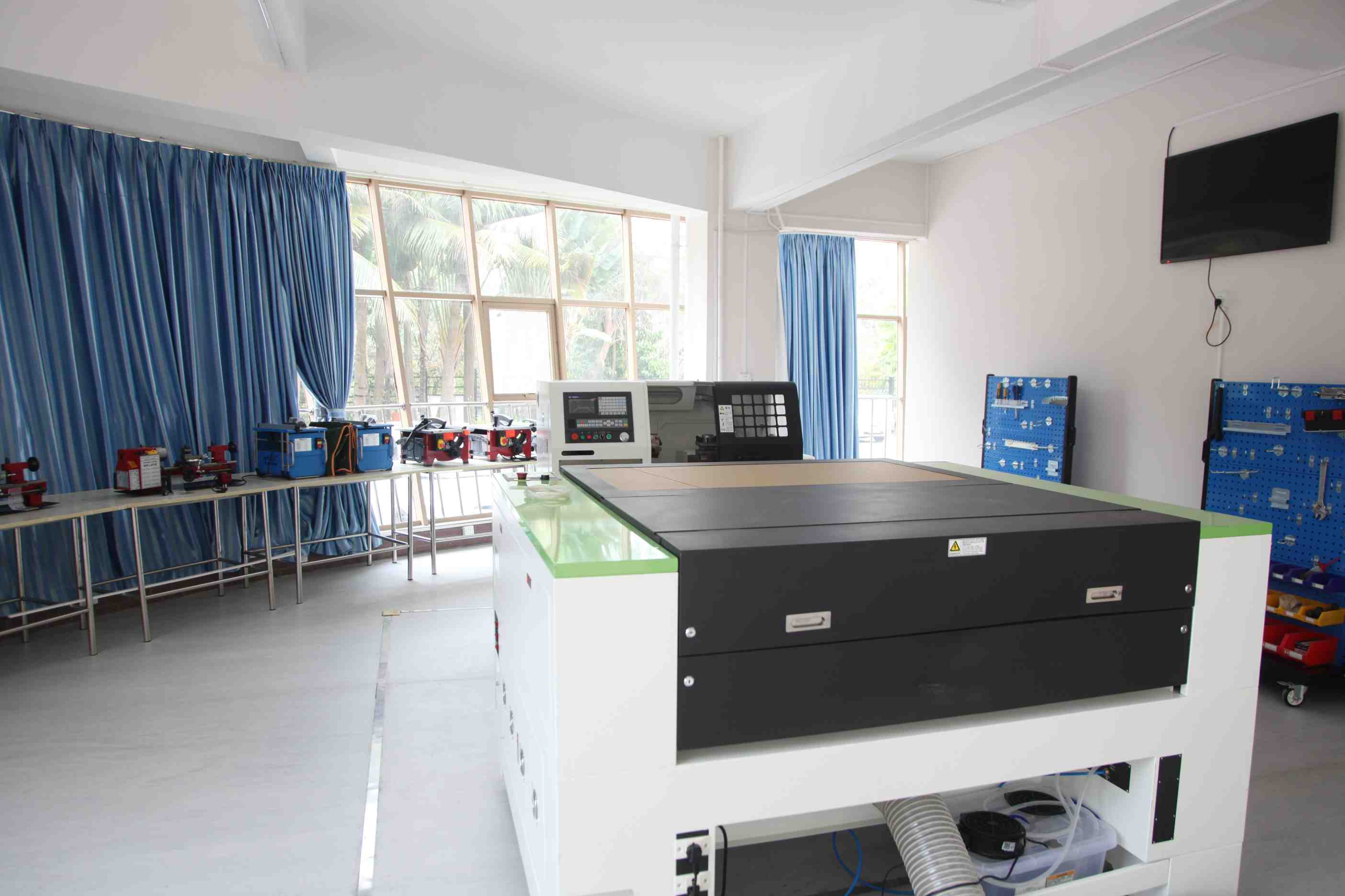 北师大南山附校中学,北师大南山附属学校排名