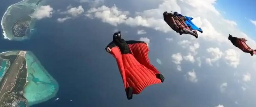 翼装飞行三人魂断天门山,天门山极限运动翼装飞行