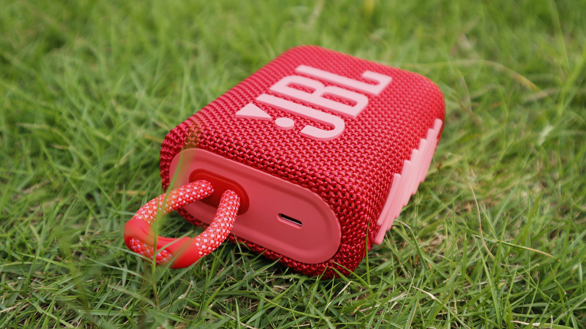 支持ip67的防水级别,支持ip68防水续航时间长