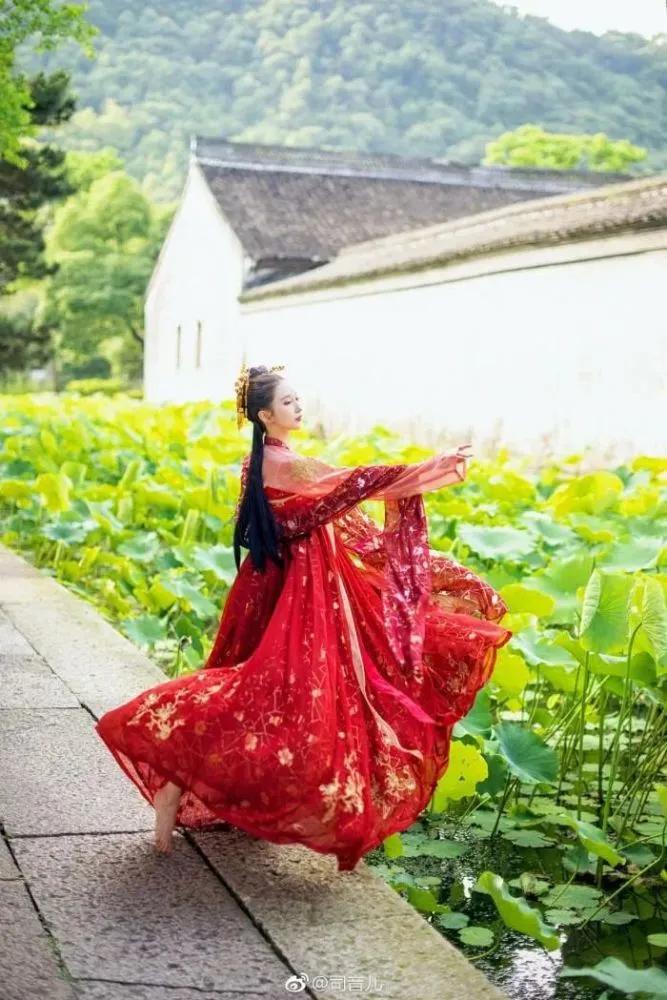 描写春天出游踏青的古诗词,有哪些描写春游的绝美诗句