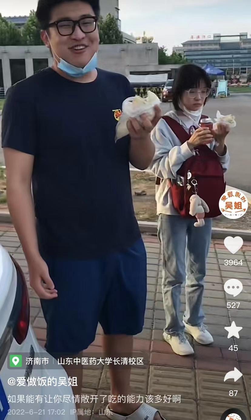 济南吴姐龙虾包子,吴姐做包子视频