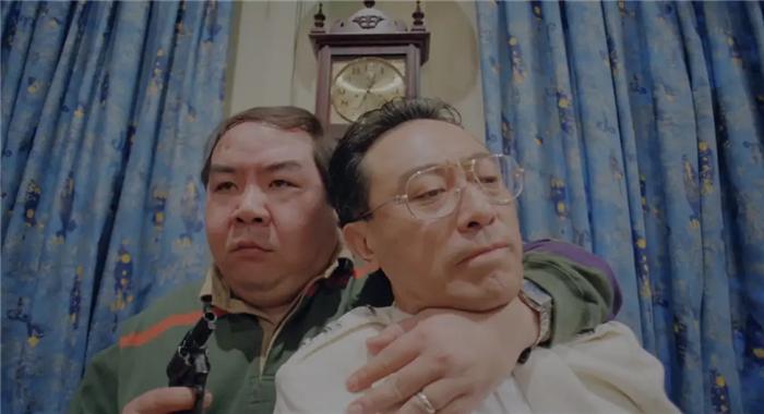 64岁的“傻标”黄光亮，在内地过起了退休生活，被传是王祖蓝老爸