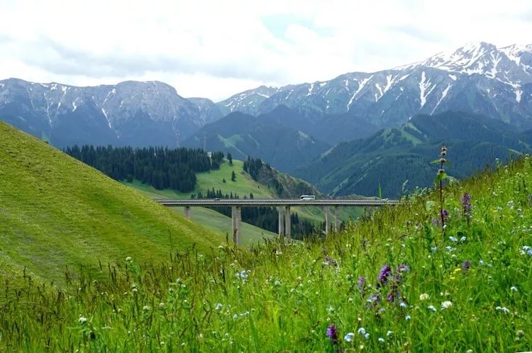 伊犁第一景果子沟,新疆伊犁风景之果子沟