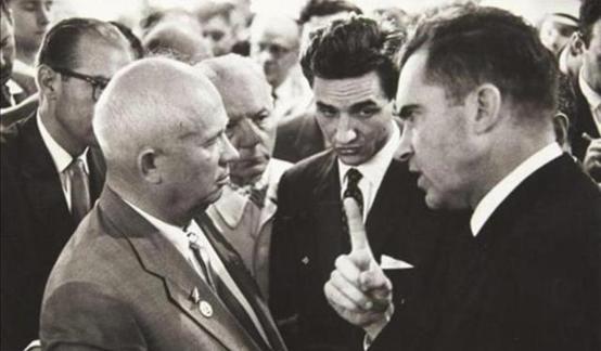 梦露派对旧照曝光,梦露罕见照片100张