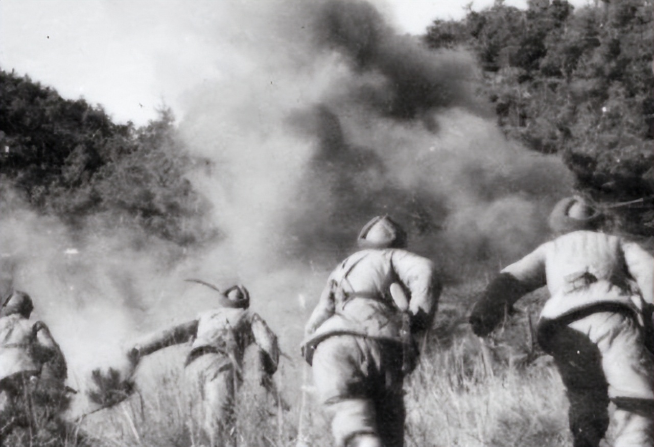 朝鲜战场上，彭老总怒骂两位志愿军军长，他们犯了什么错