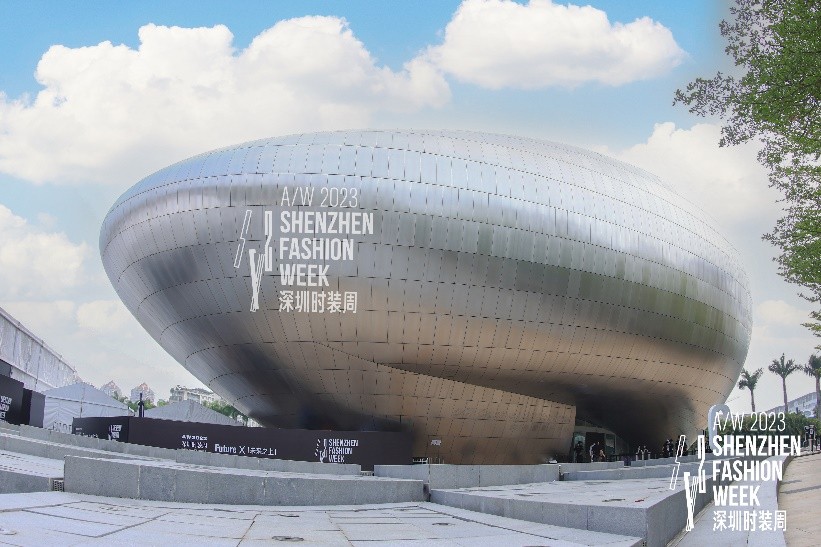 火出圈！LINGMEICHEN高光鞋凭什么惊艳众人？